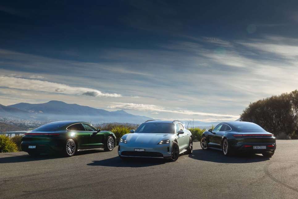 2024 Porsche Taycan 4S I Driving