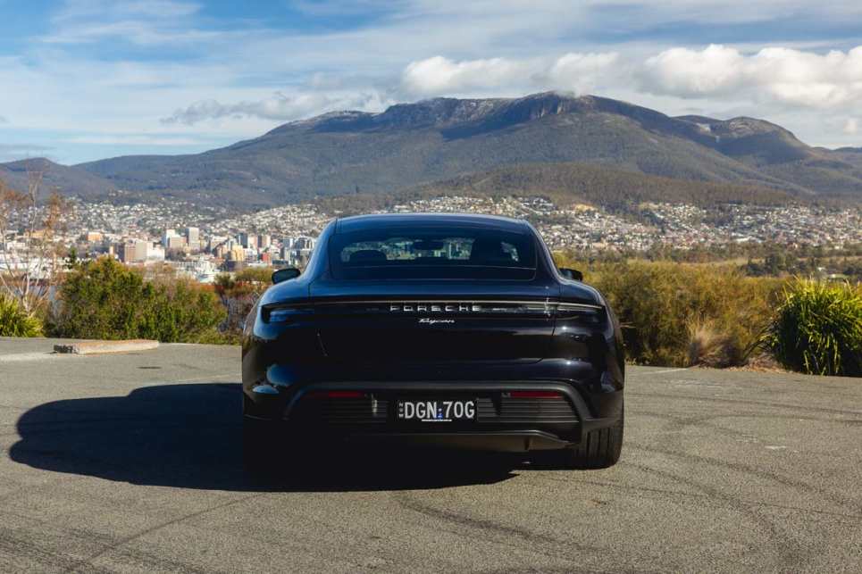 2024 Porsche Taycan I Design