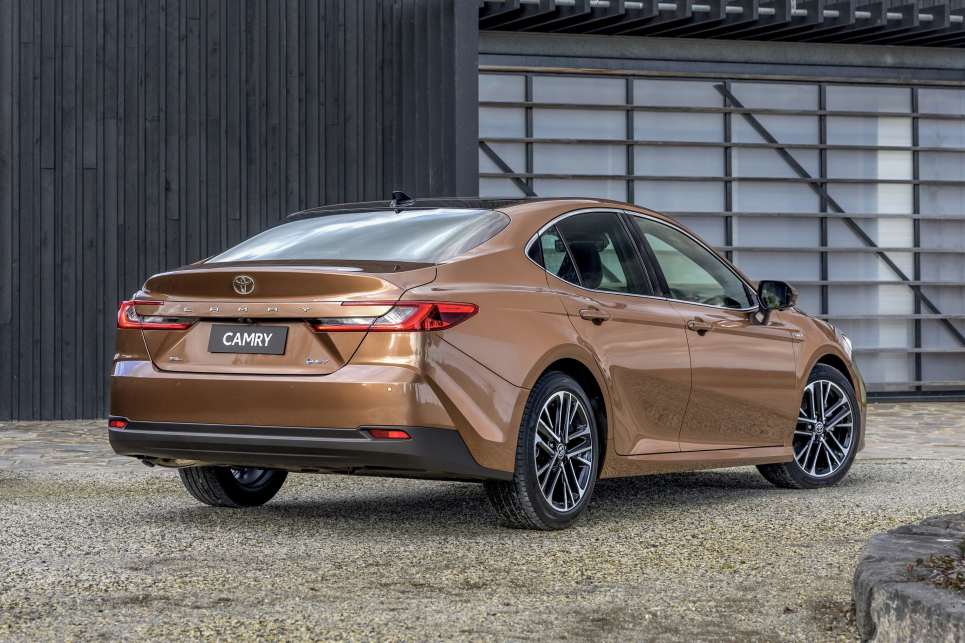 2025 Toyota Camry SL