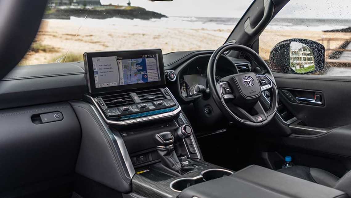 2024 Toyota LandCruiser 300 GR Sport (image: Brett Sullivan)