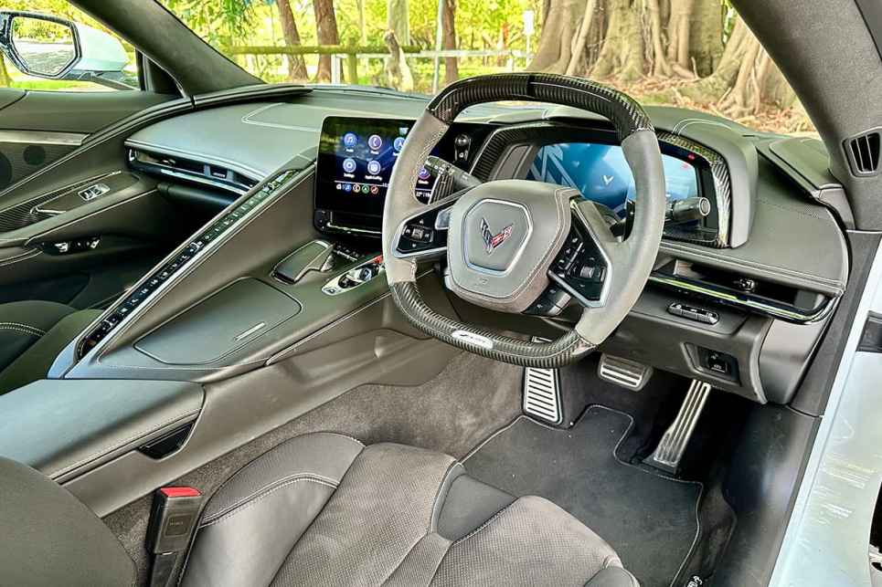 2025 Chevrolet Corvette Z06 (image: Laura Berry)