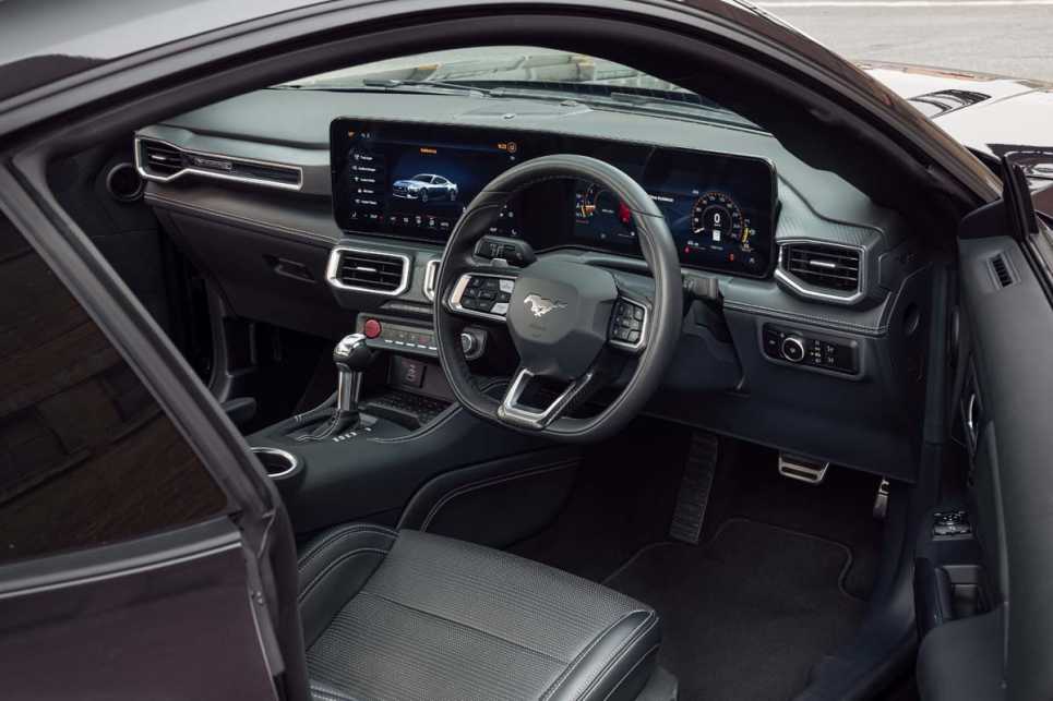 025 Ford Mustang Fastback Ecoboost I Price and features 