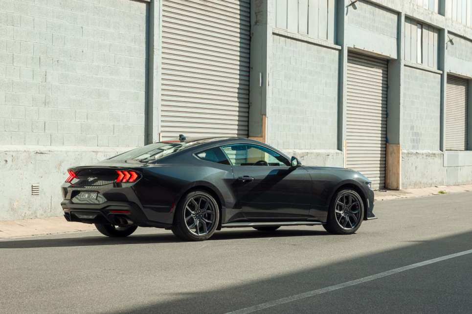 2025 Ford Mustang Fastback Ecoboost I Design