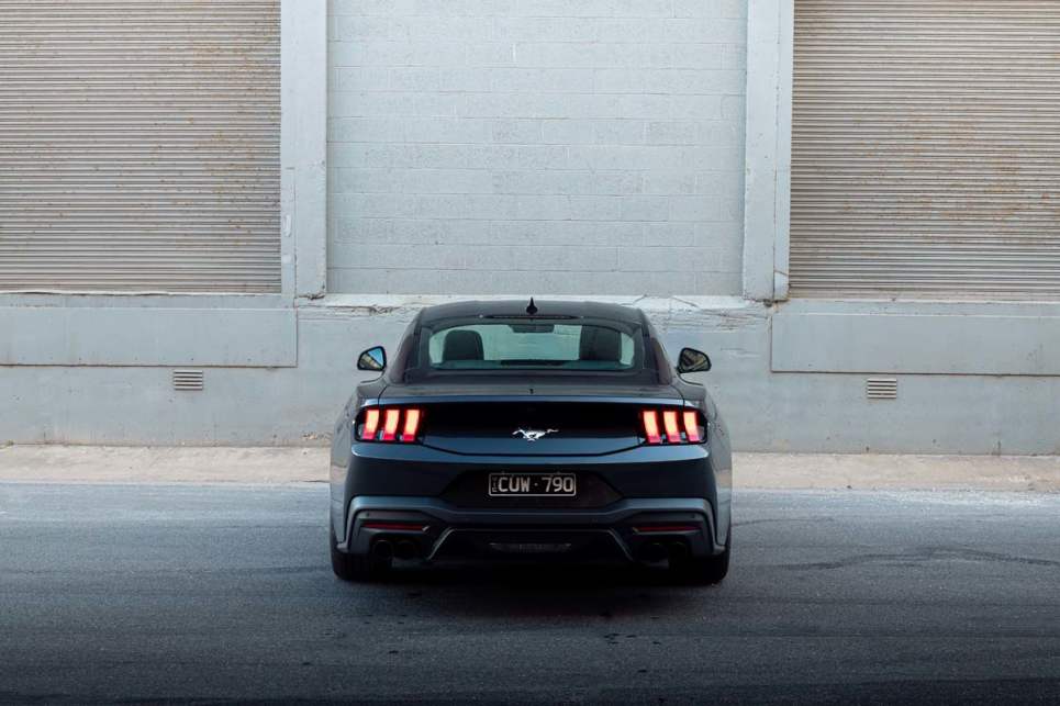 2025 Ford Mustang Fastback Ecoboost I Design