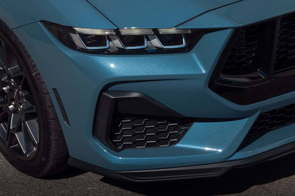 2025 Ford Mustang GT Fastback I Price and features