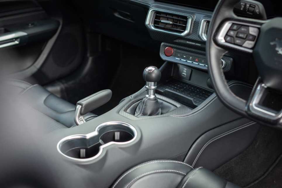 2025 Ford Mustang GT Fastback I Price and features
