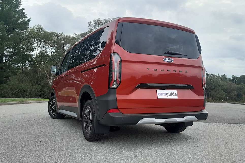 2025 Ford Tourneo Active