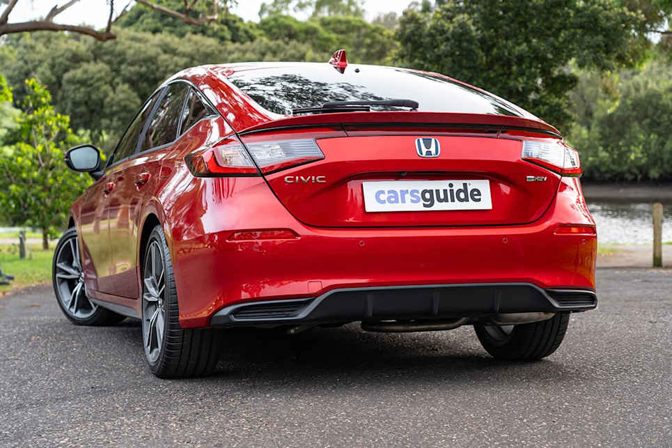 2025 Honda Civic e:HEV L (image: Sam Rawlings)