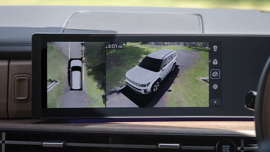 2025 Hyundai Santa Fe Calligraphy Hybrid XRT Peak (image: Glen Sullivan)