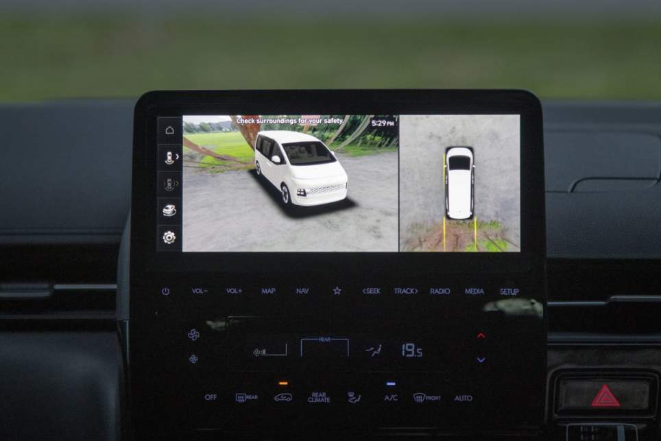 2025 Hyundai Staria Highlander AWD (Image: Glen Sullivan)