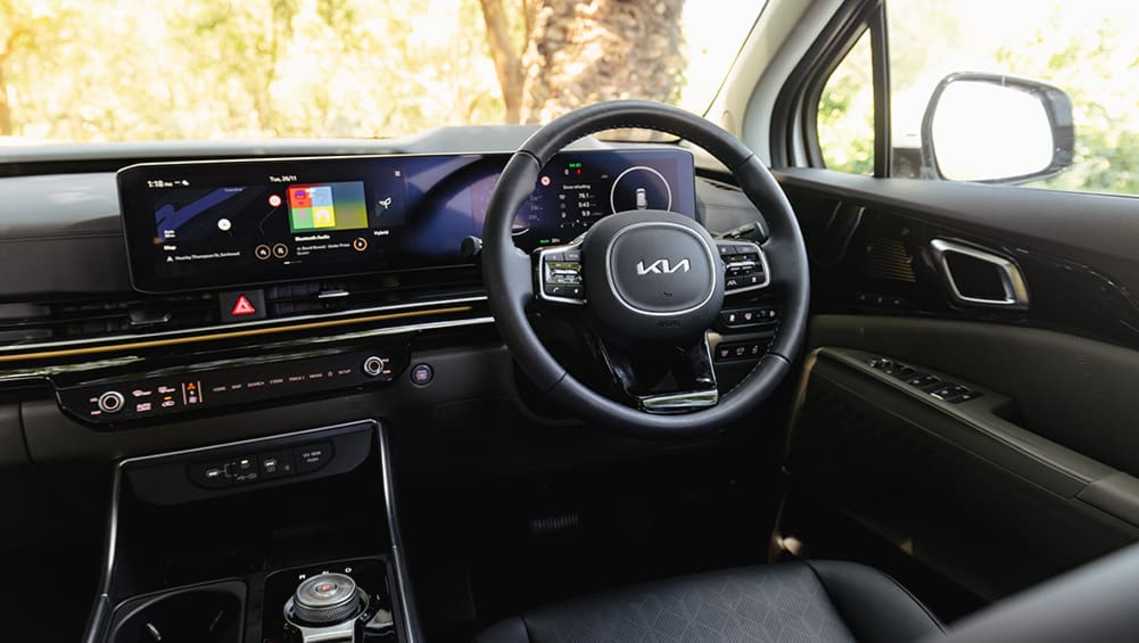 2025 Kia Carnival GT-Line (image: Dean McCartney)