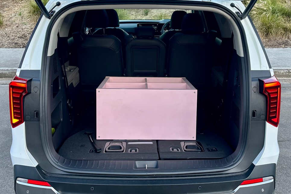 2024 Kia Carnival GT-Line Hybrid