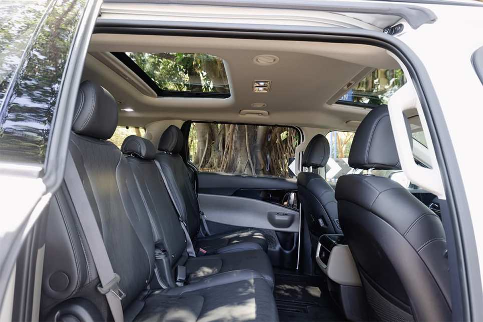 2025 Kia Carnival GT-Line Hybrid (Image: Dean McCartney)