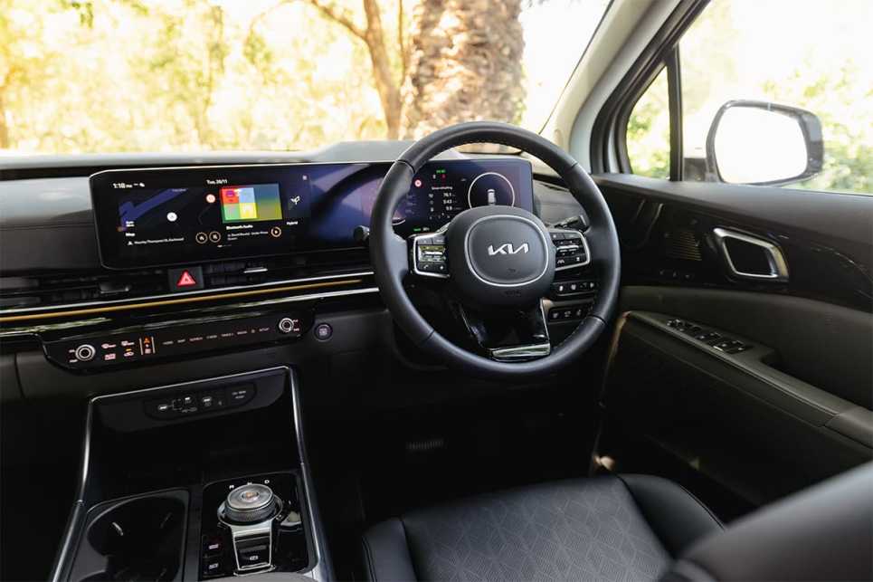 2025 Kia Carnival GT-Line Hybrid (Image: Dean McCartney)