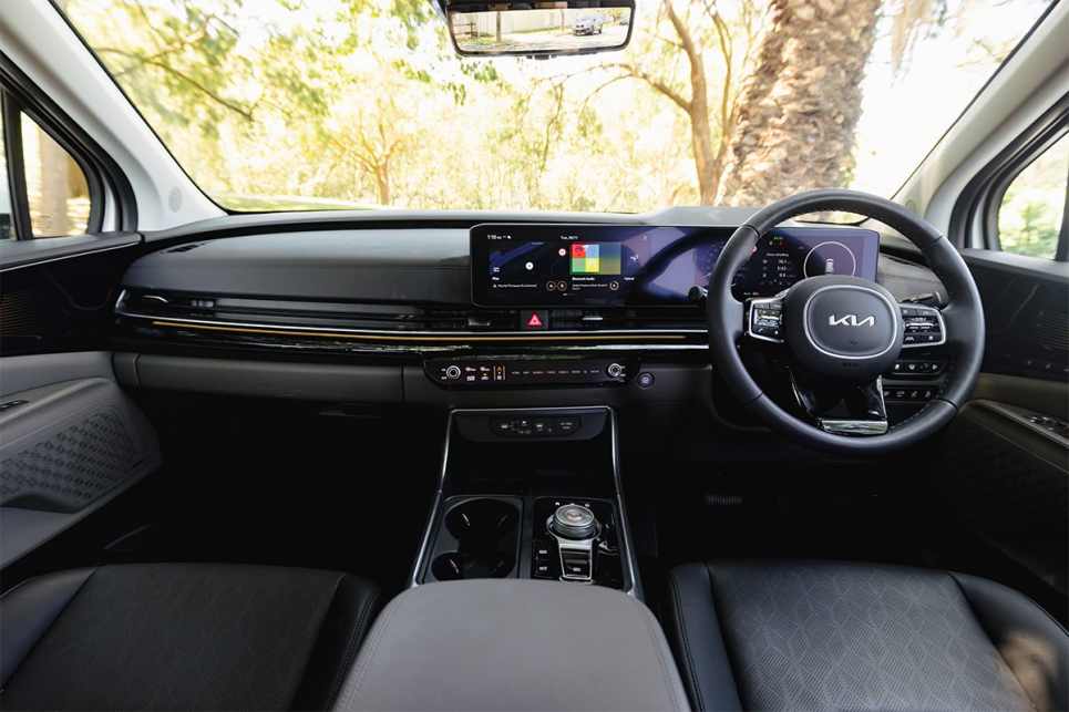 2025 Kia Carnival GT-Line Hybrid (Image: Dean McCartney)