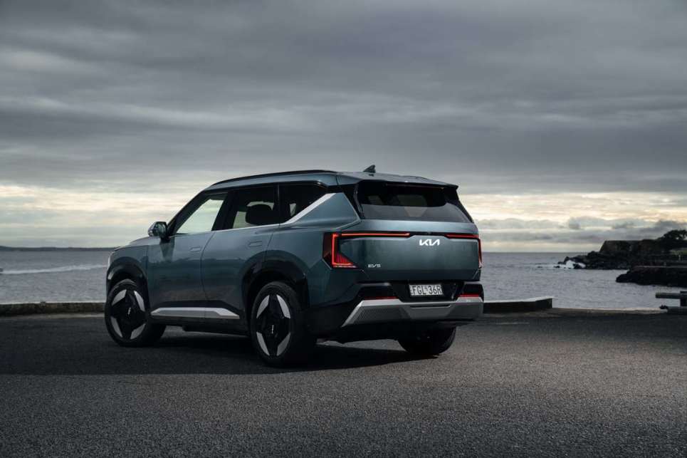 2025 Kia EV5 Earth AWD