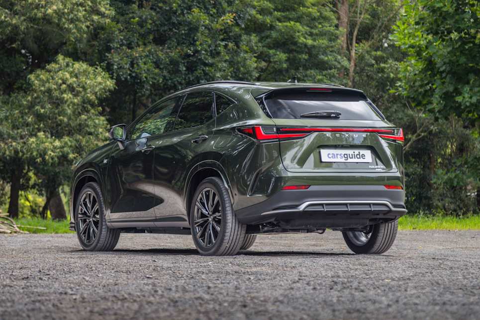 2025 Lexus NX450h+ F Sport.