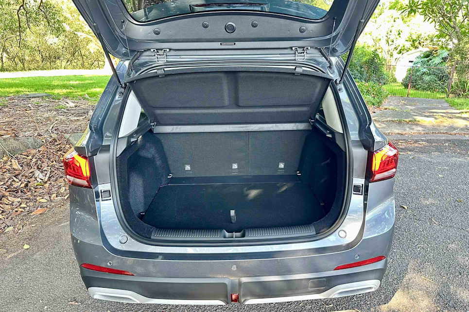 2025 MG ZS