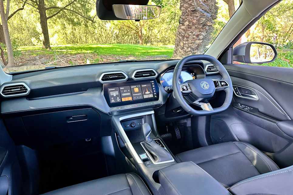 2025 MG ZS