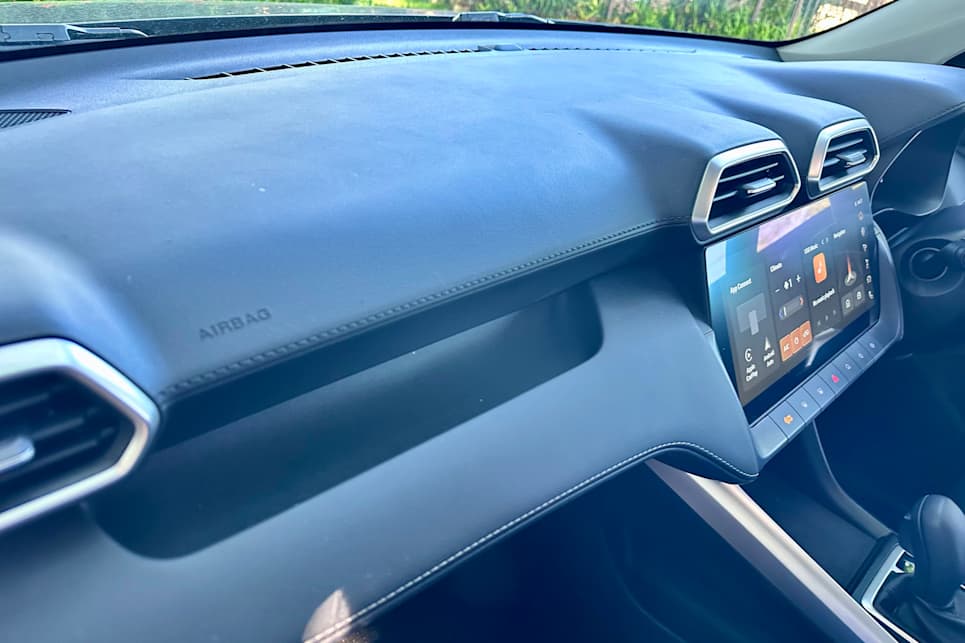2025 MG ZS