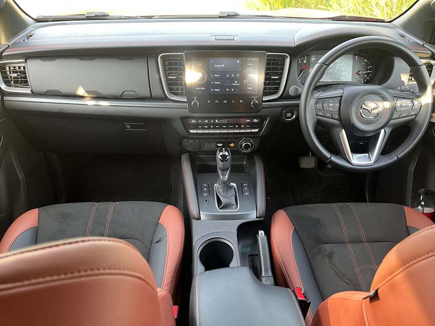 2025 Mazda BT-50 SP
