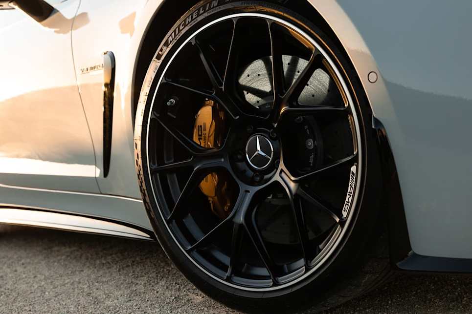 2025 Mercedes-Benz AMG GT63