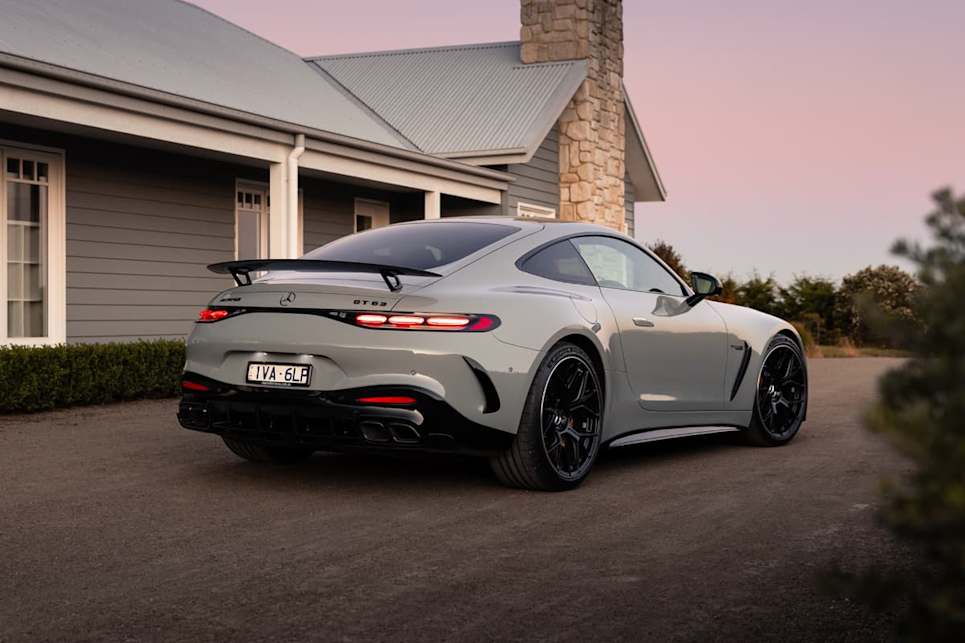 2025 Mercedes-Benz AMG GT63