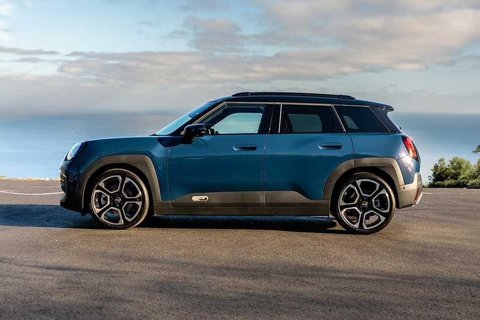 2025 Mini Aceman SE