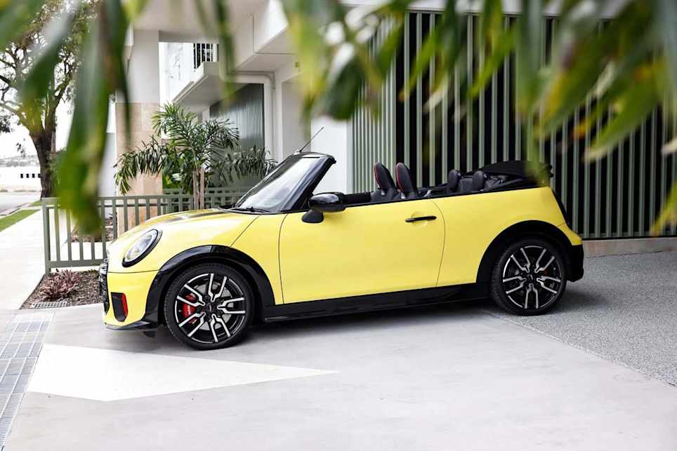 2025 Mini Convertible John Cooper Works