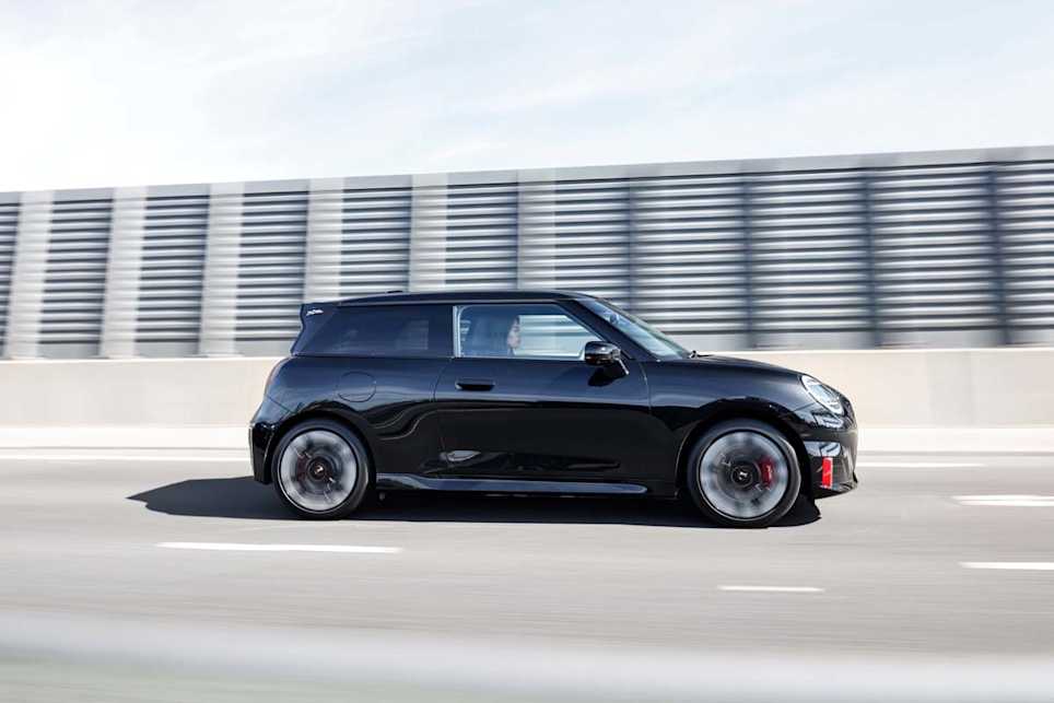 2025 Mini Electric John Cooper Works