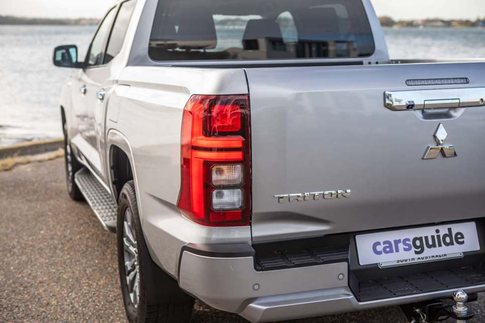 Mitsubishi Triton GLS Dual Cab I Price and features