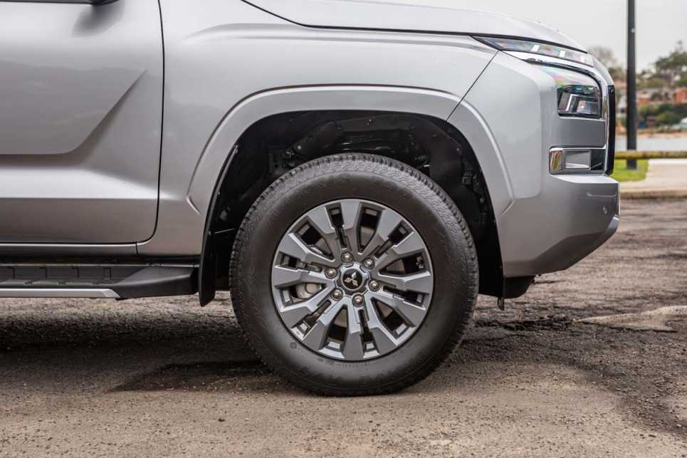 Mitsubishi Triton GLS Dual Cab I Price and features