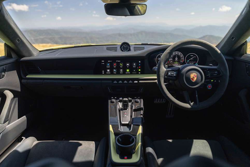 2025 Porsche 911