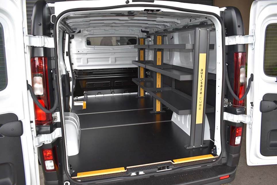 2025 Renault Trafic Pro LWB automatic