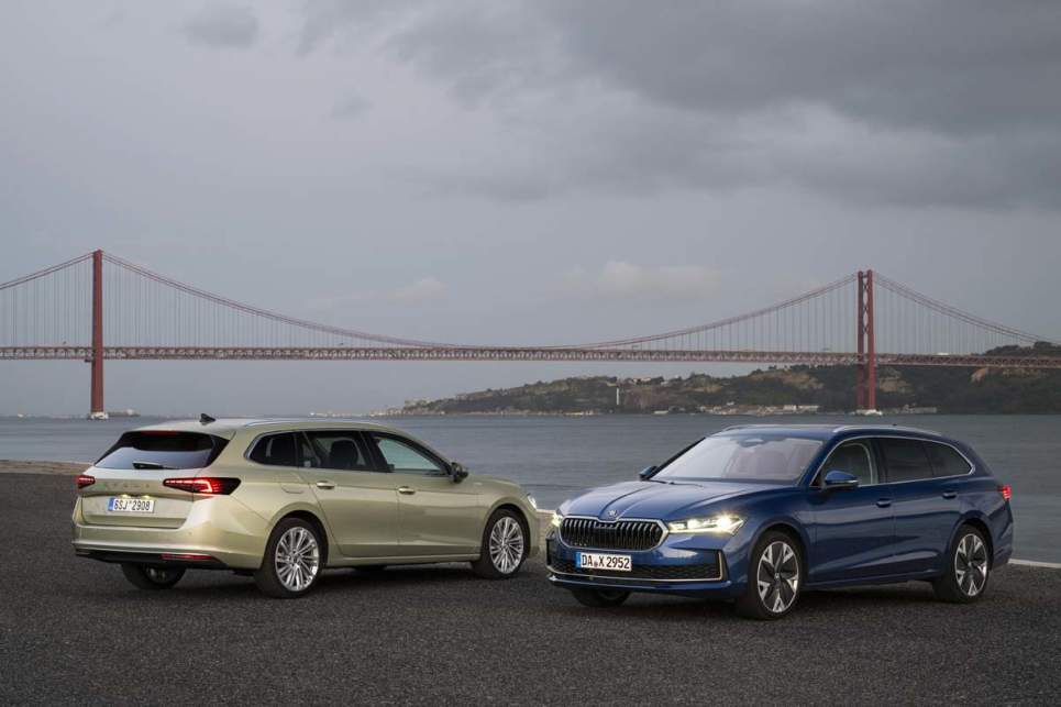2025 Skoda Superb.