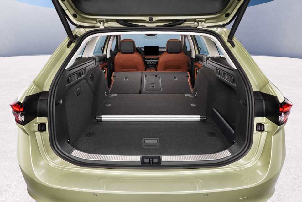 2025 Skoda Superb.