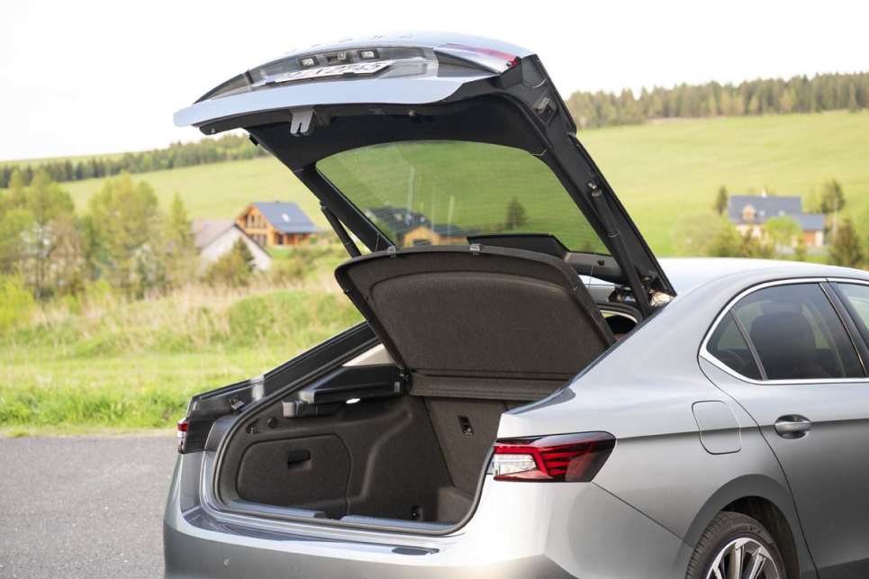 2025 Skoda Superb.