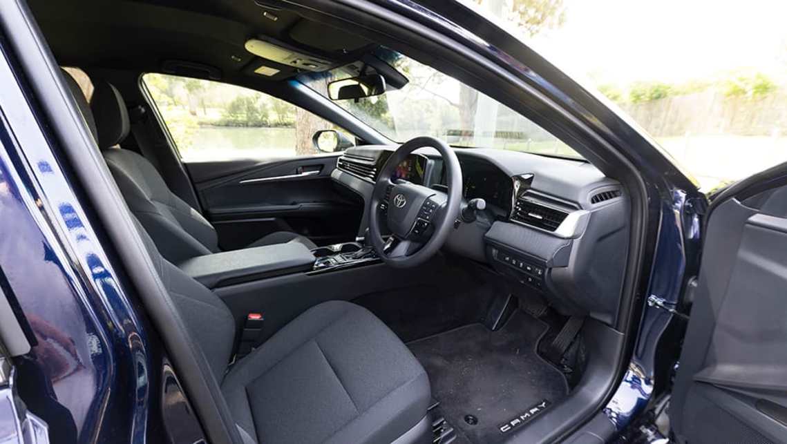 2025 Toyota Camry Ascent (image: Dean McCartney)