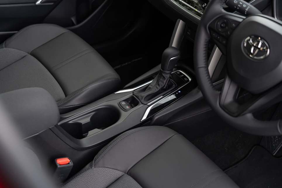 2025 Toyota Corolla Cross GXL Hybrid FWD (Image: Sam Rawlings)