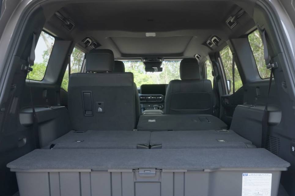 2025 Toyota LandCruiser Prado I Boot