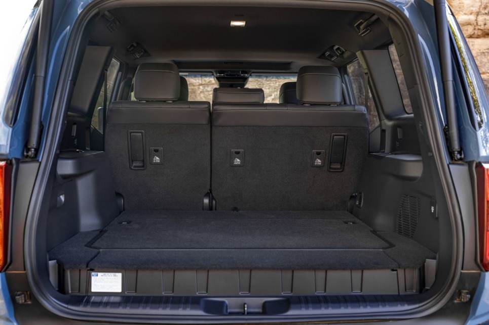 2025 Toyota LandCruiser Prado I Boot