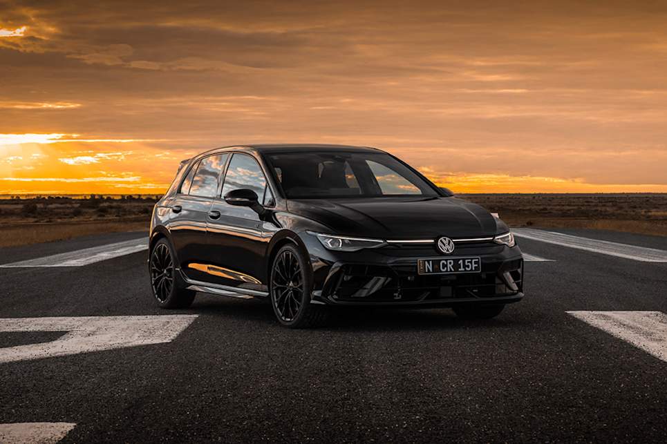 2025 Volkswagen Golf R Black Edition