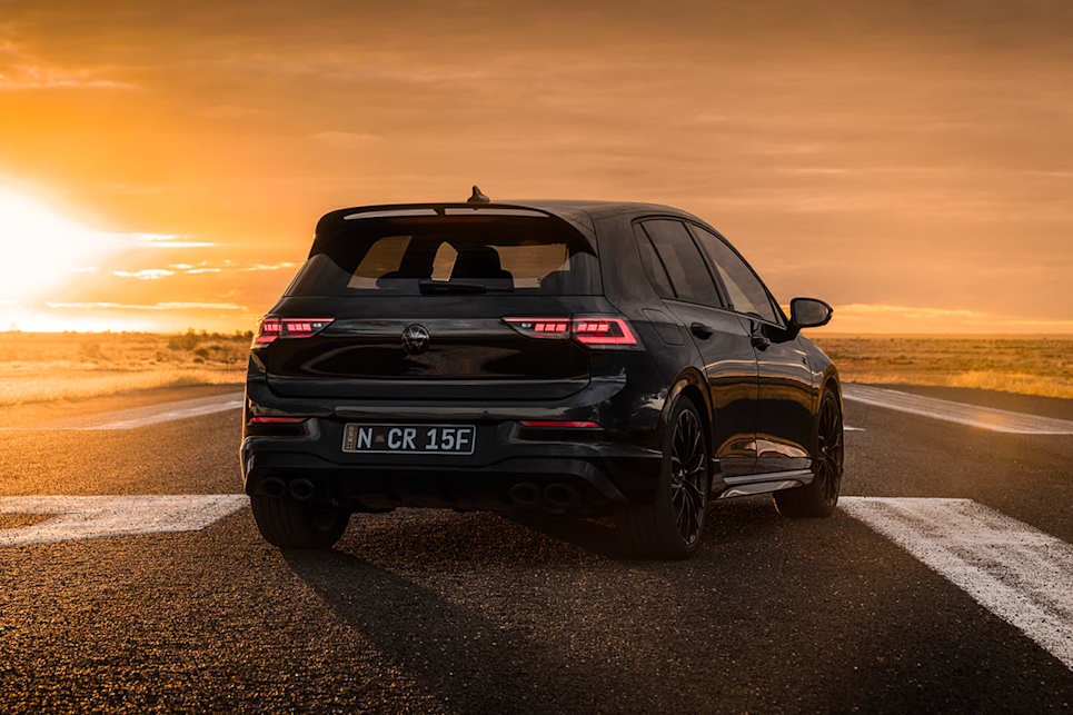 2025 Volkswagen Golf R Black Edition