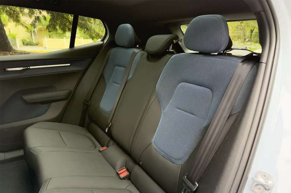 2025 Volvo CX30 I Seats