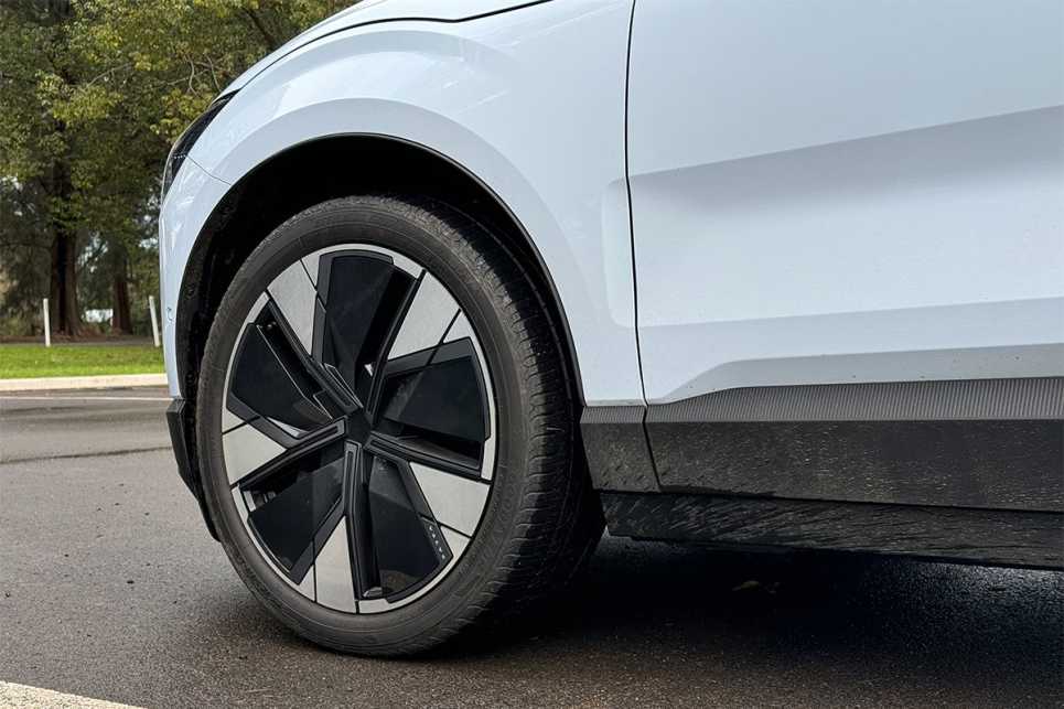 2025 Volvo EX30 Twin Motor Performance Ultra I Design