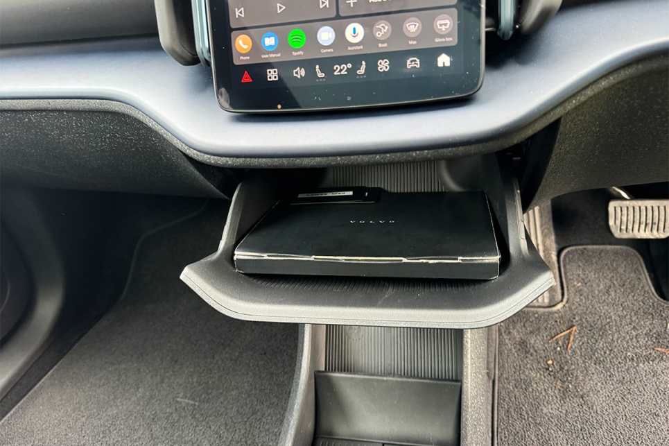 2025 Volvo EX30 Twin Motor Performance Ultra I Practicality