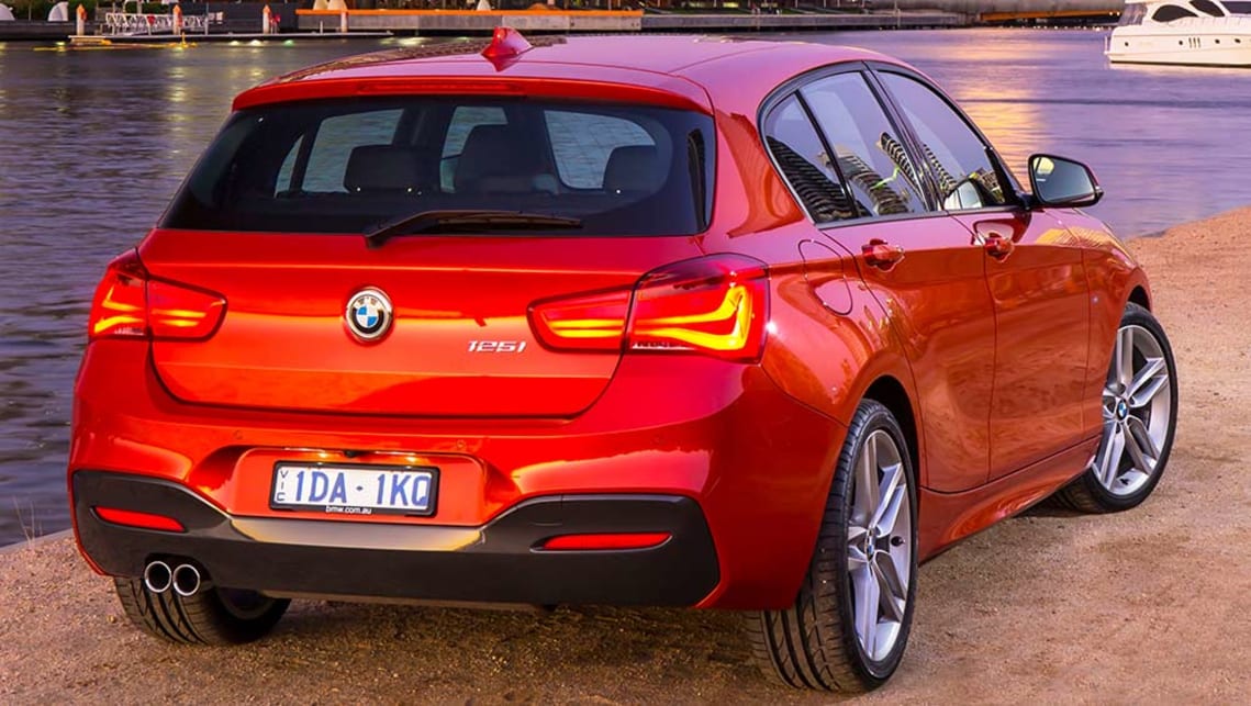  Reseña del BMW Serie 1 125i 2015 |  CarsGuide