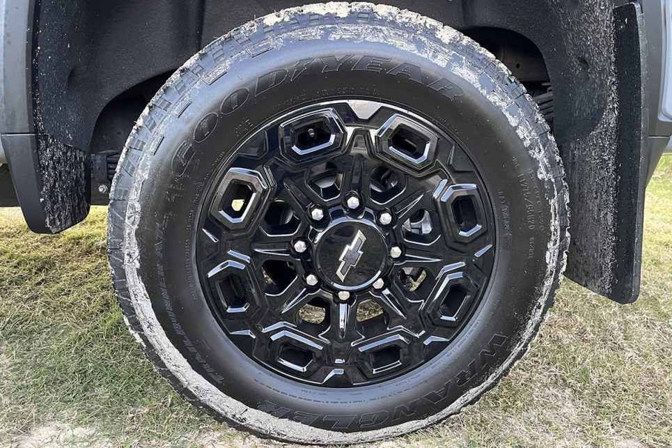 2025 Chevrolet Silverado 2500 HD | Features Gallery | Marcus Craft