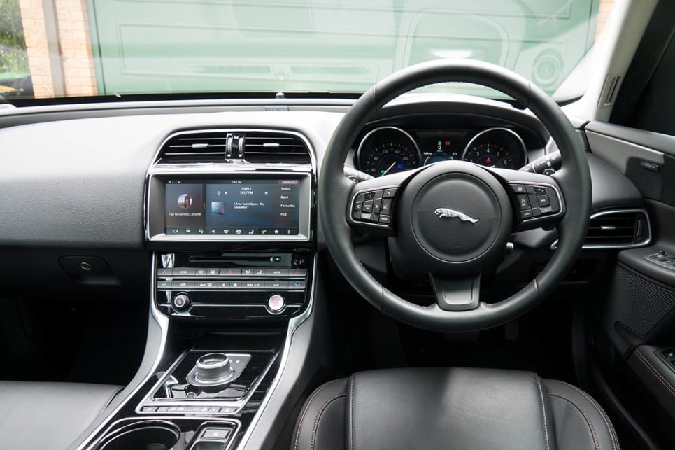 Jaguar XE Prestige 20t 2017 review CarsGuide