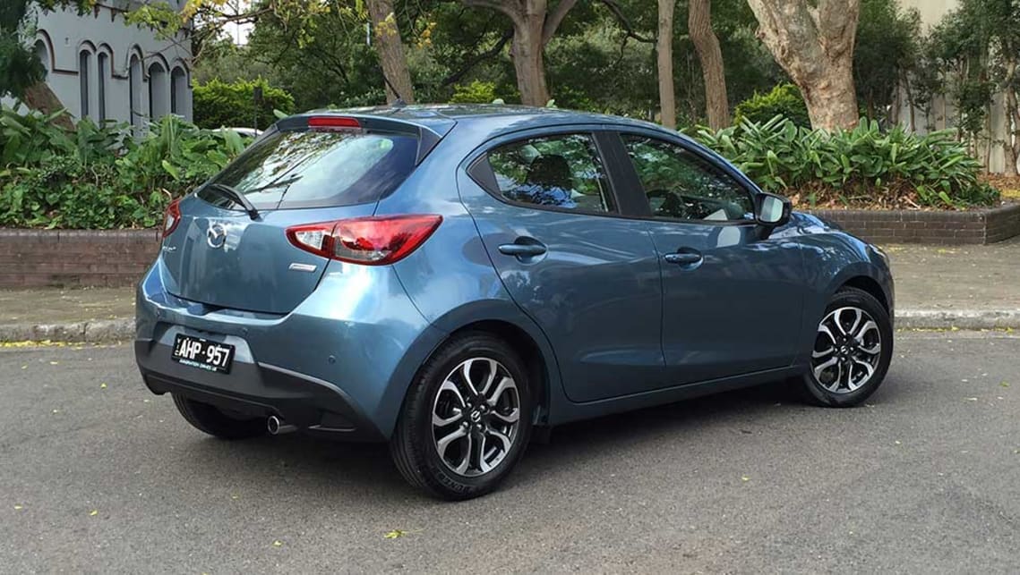 Mazda 2 2016 tiết lộ chỉ số tiêu thụ nhiên liệu